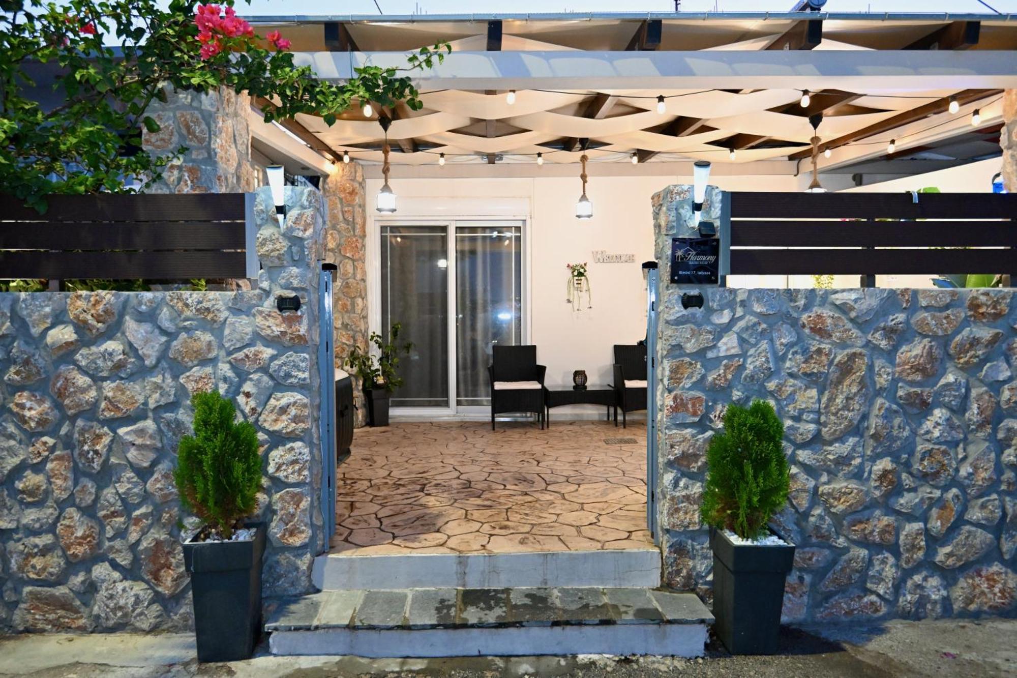 Harmony Seaside House Apartman Jaliszósz Kültér fotó